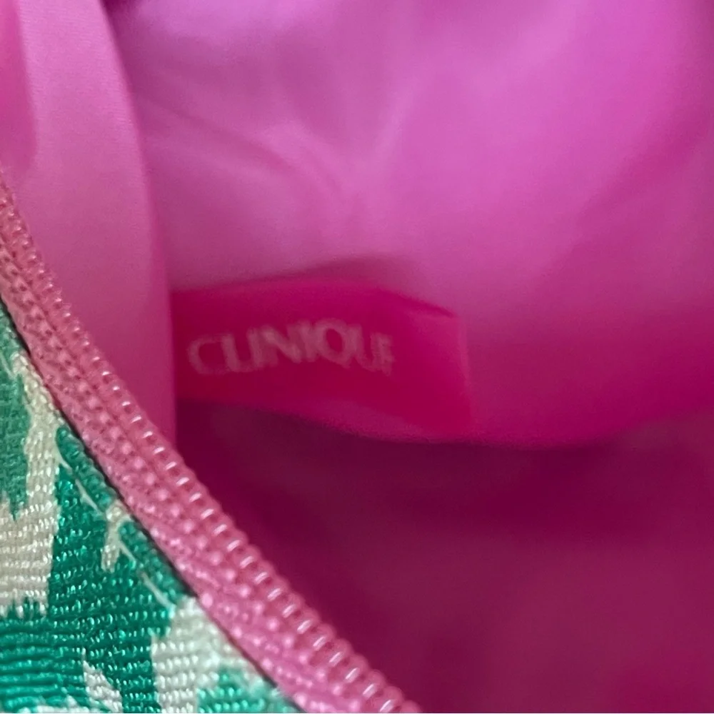 Clinique NWT Pink & Turquoise Ikat Print Cosmetic Makeup Travel Bag
